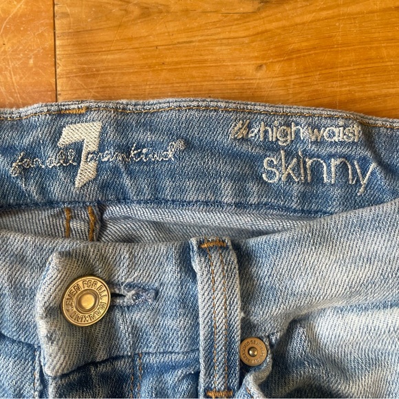 7 FAM HIGH WAISTED JEANS (26) - Picture 5 of 6